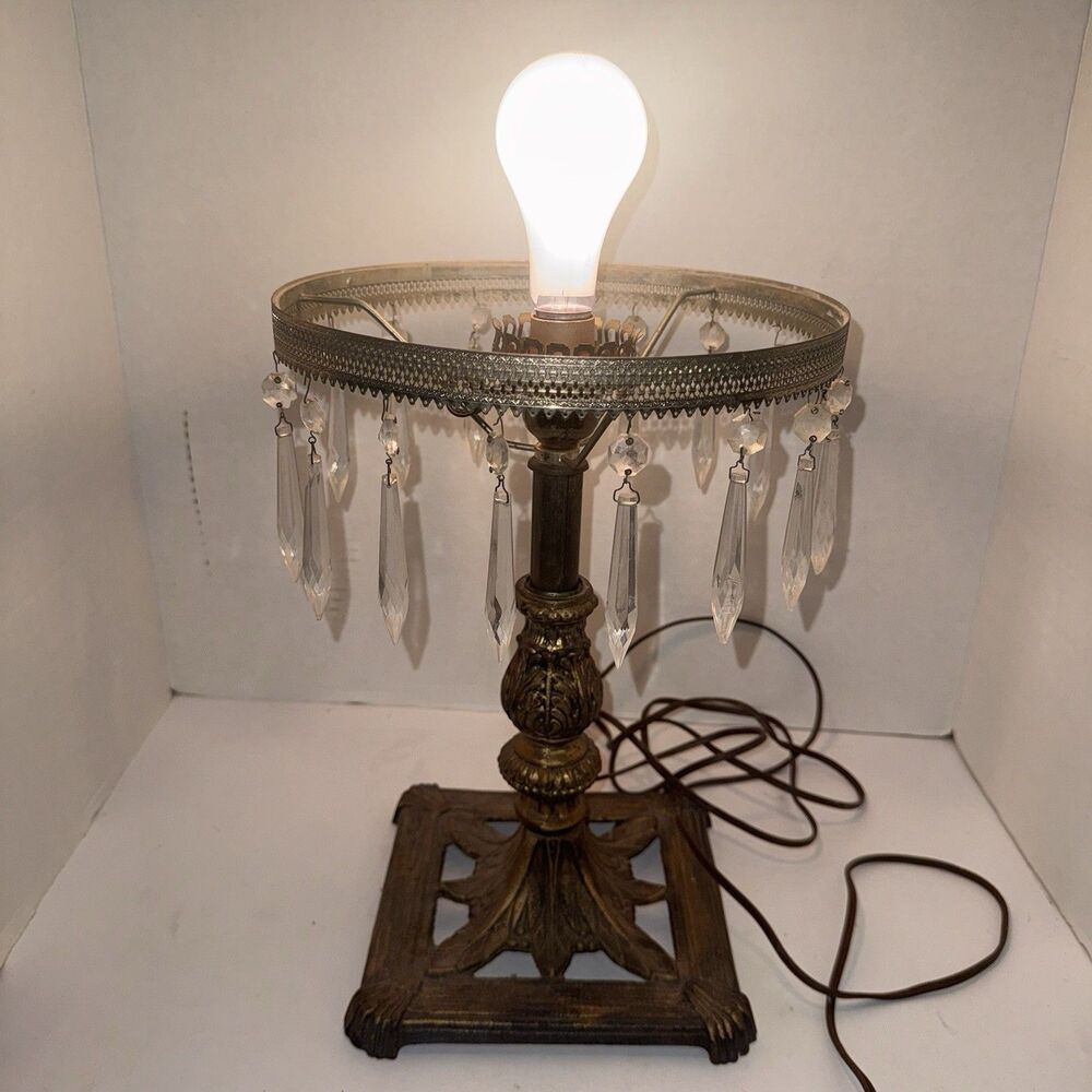 Vintage Art Deco Crystal Prisms Boudoir Table Lamp Cast Iron Bronze Tone 20s 30s